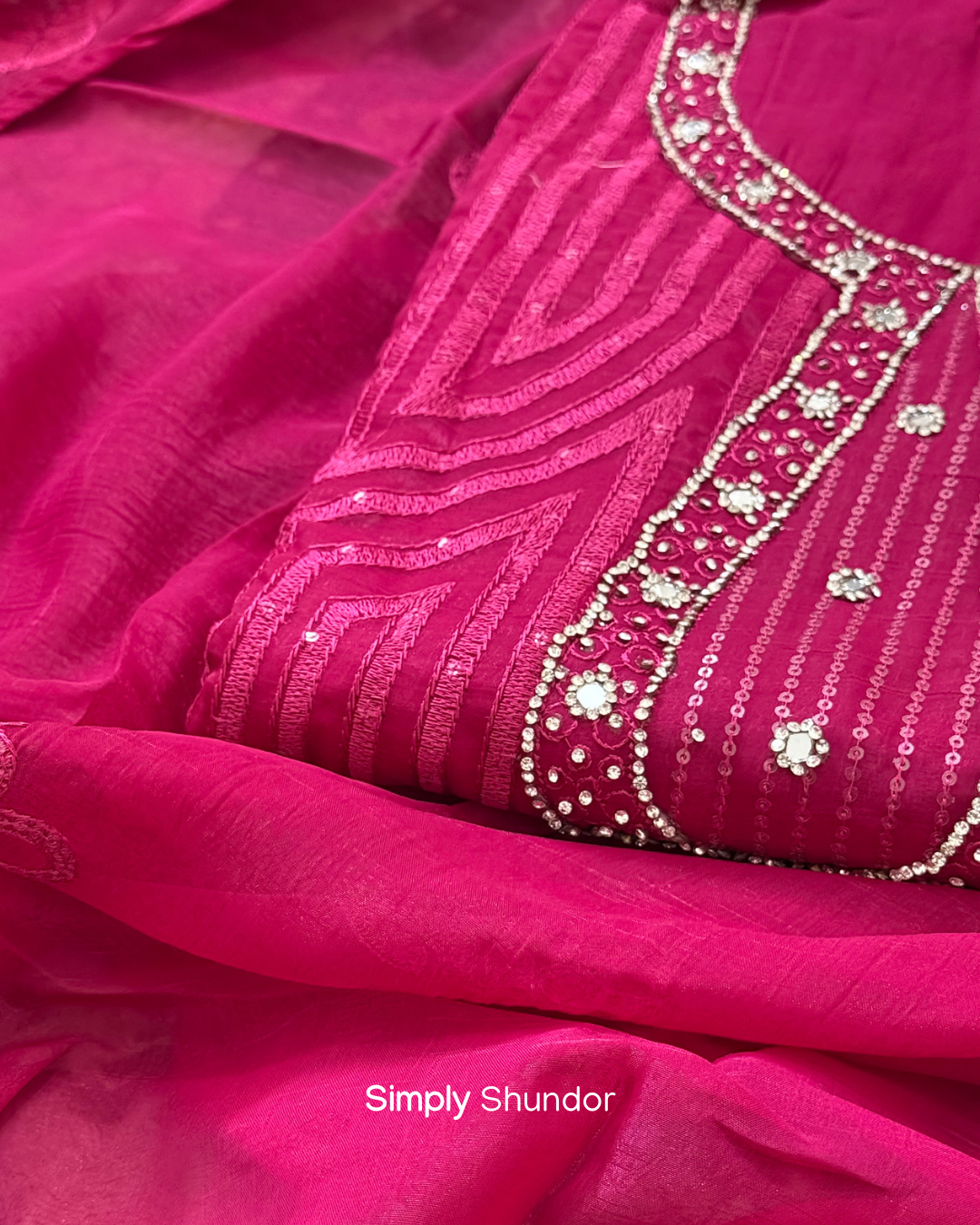 NOOR CHANDNI