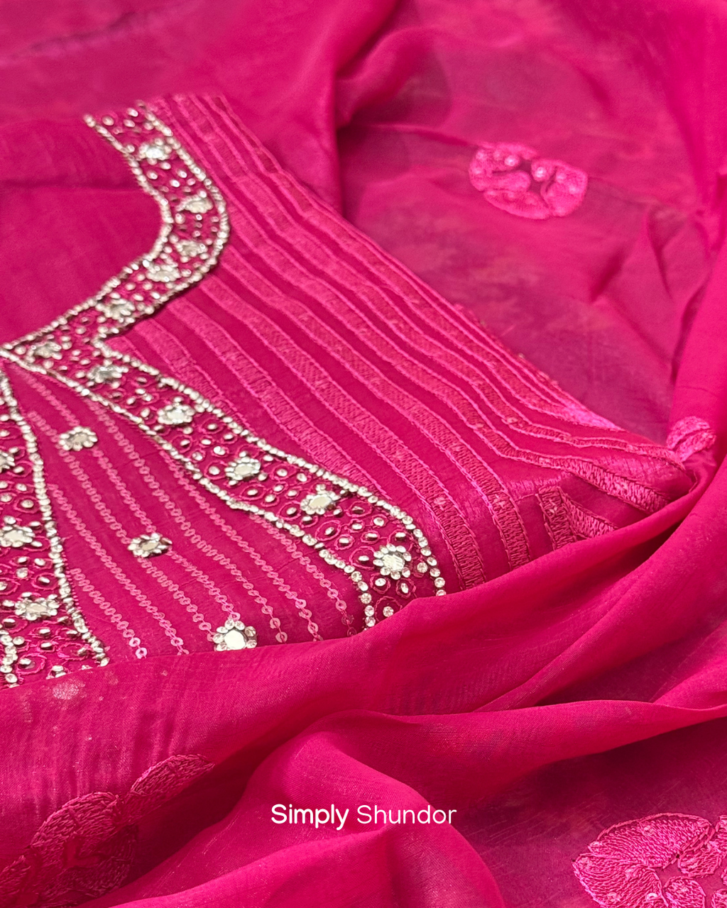 NOOR CHANDNI