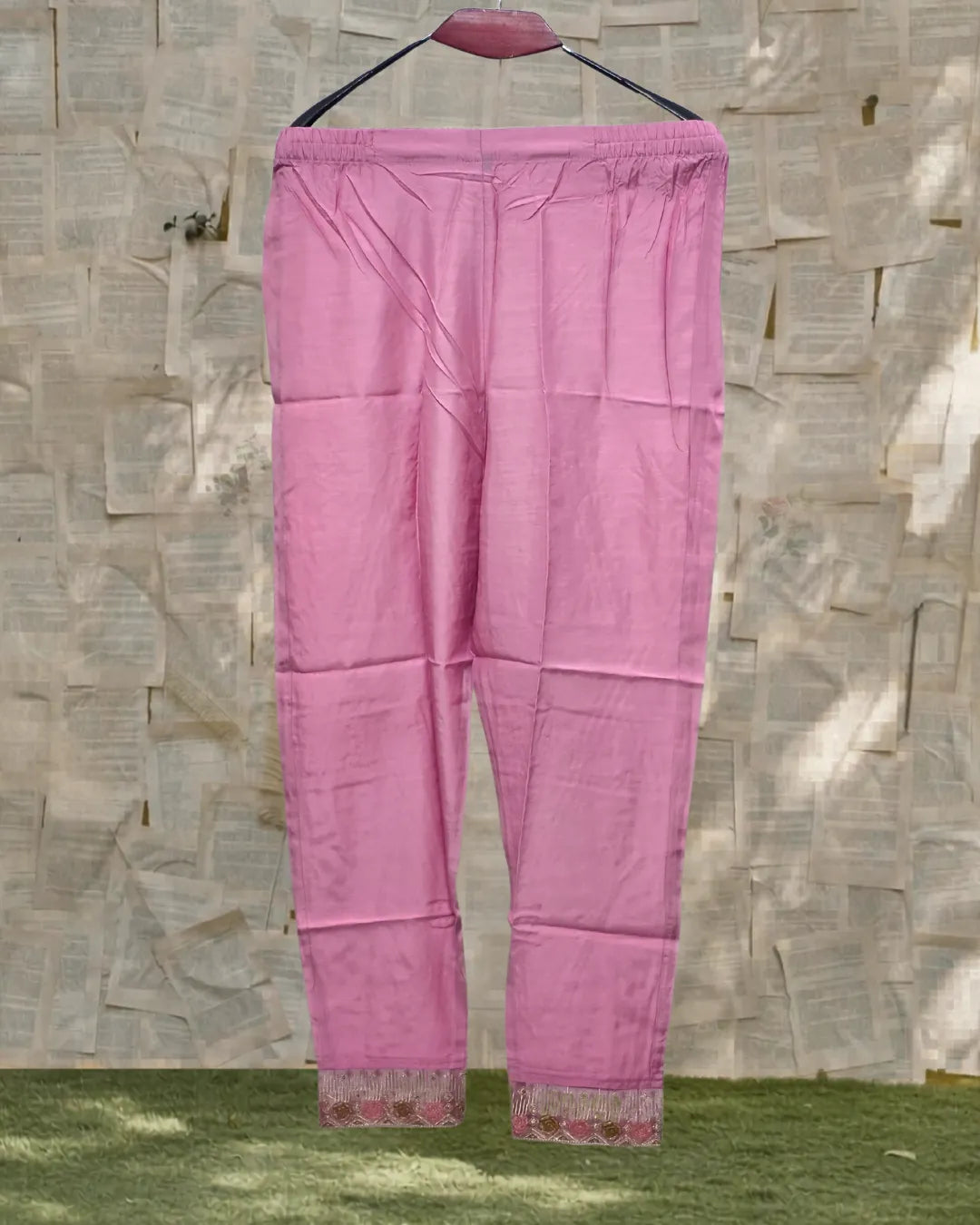 Pink pants with lace